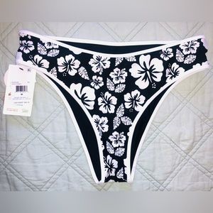Volcom bikini bottom (M)